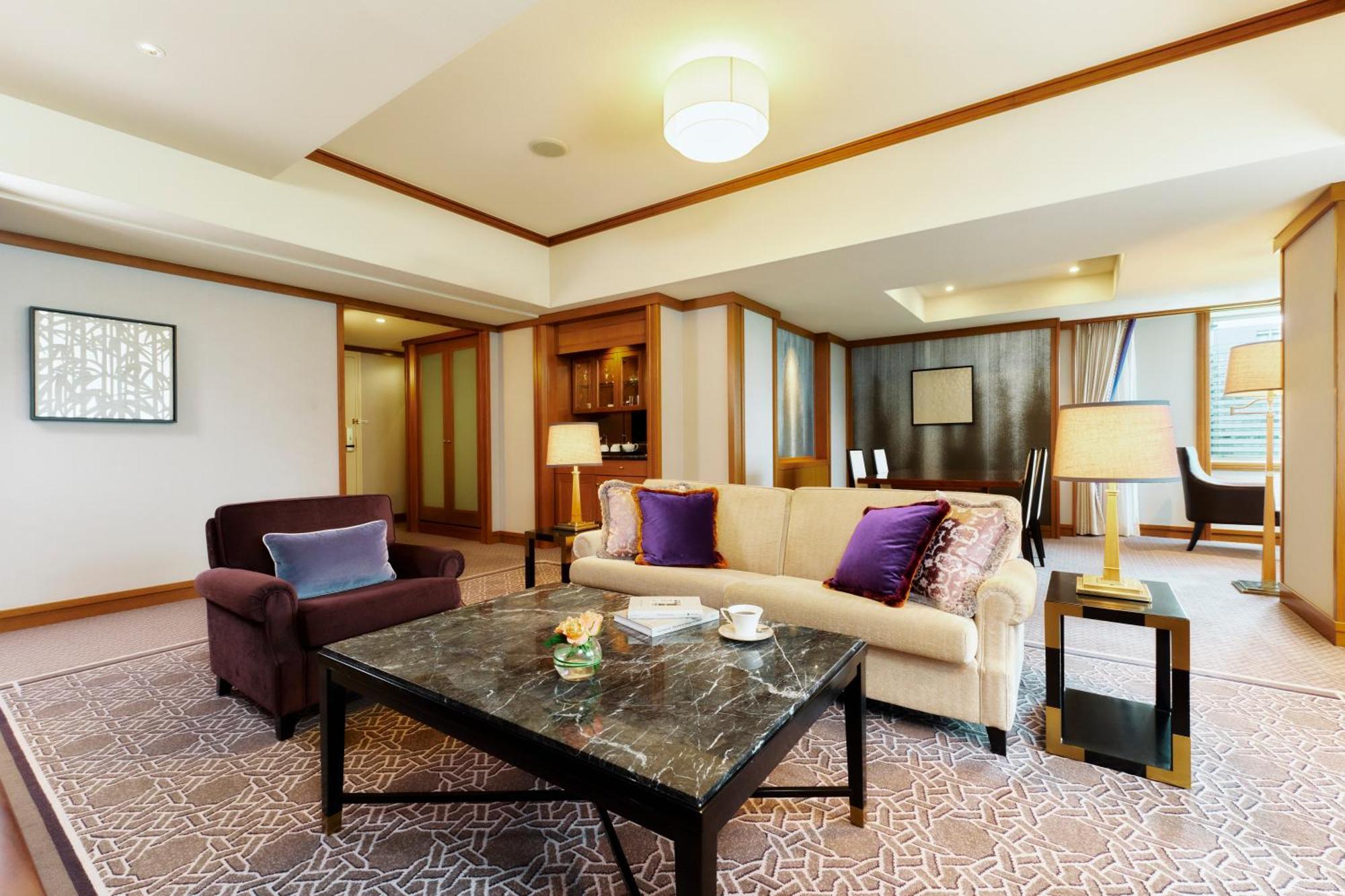 Imperial Hotel Tokyo Exterior photo A suite at the hotel